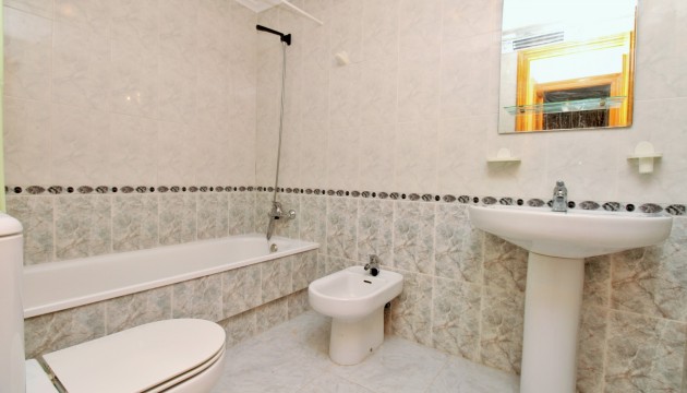 Herverkoop - Apartment - Orihuela Costa - Playa Flamenca