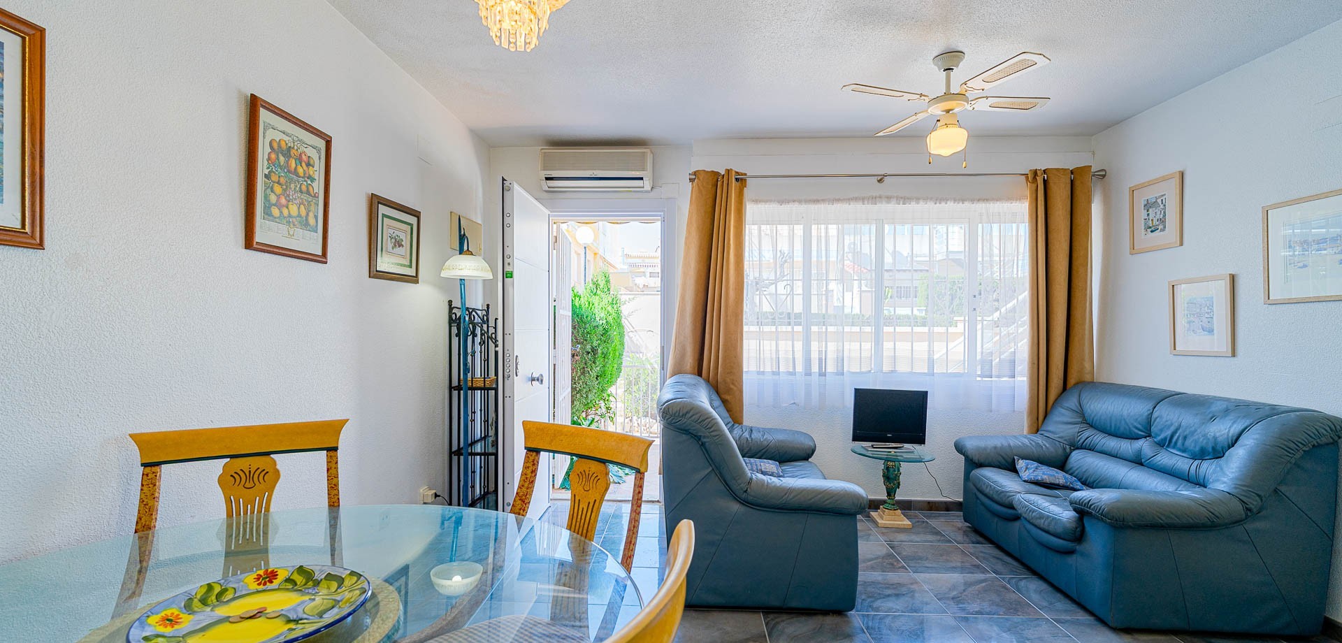 House in Residencia los Altos - Image 2