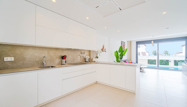 Wiederverkauf - Detached Villa - Orihuela Costa - Punta Prima