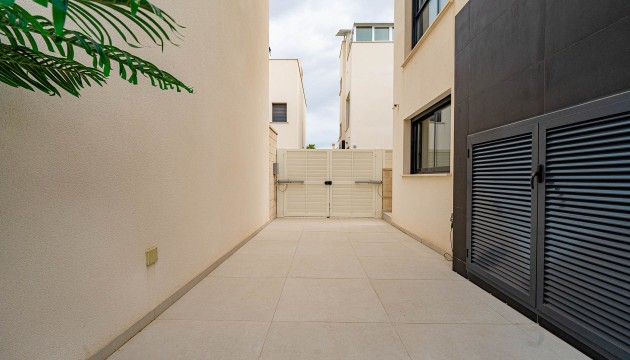 Wiederverkauf - Detached Villa - Orihuela Costa - Punta Prima