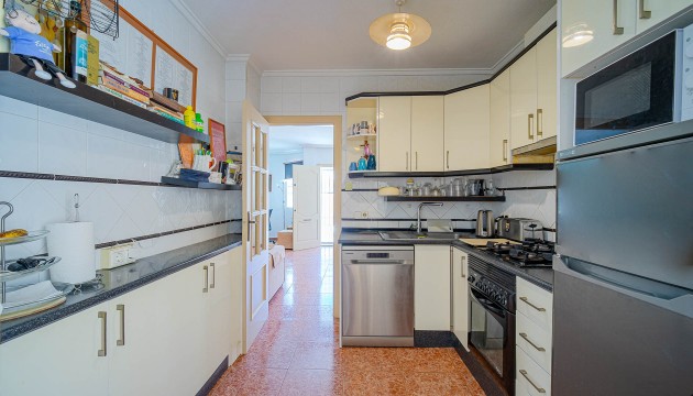Перепродажа - отдельная вилла - Orihuela Costa - Punta Prima