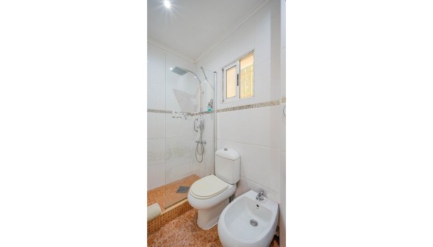 Перепродажа - отдельная вилла - Orihuela Costa - Punta Prima