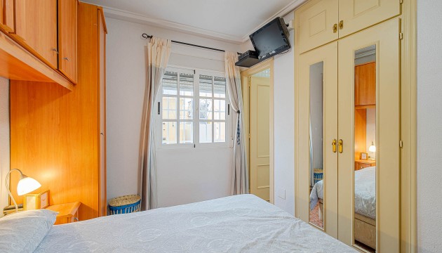 Перепродажа - отдельная вилла - Orihuela Costa - Punta Prima