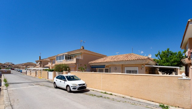Перепродажа - отдельная вилла - Orihuela Costa - Punta Prima