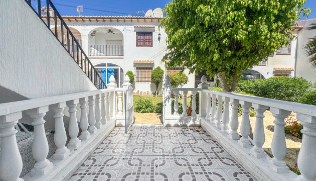 Resale - Bungalow - Torrevieja - Los Balcones - Los Altos del Edén