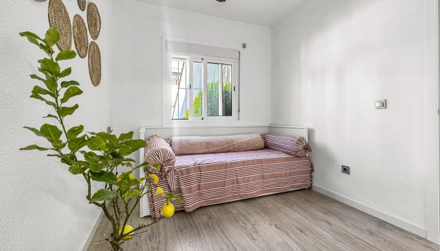Resale - Bungalow - Torrevieja - Los Balcones - Los Altos del Edén
