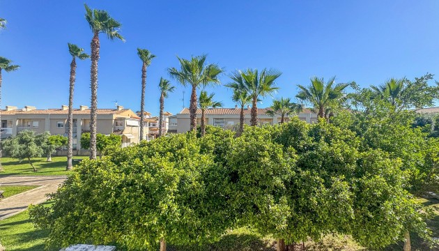 Videresalg - Tosidig - Torrevieja - Nueva Torrevieja - Aguas Nuevas