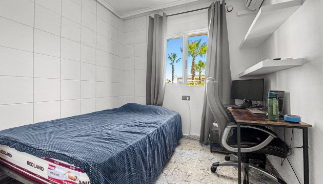 Videresalg - Tosidig - Torrevieja - Nueva Torrevieja - Aguas Nuevas