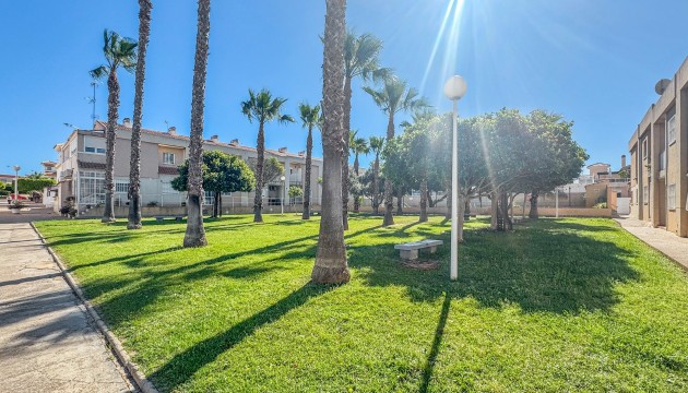 Videresalg - Tosidig - Torrevieja - Nueva Torrevieja - Aguas Nuevas