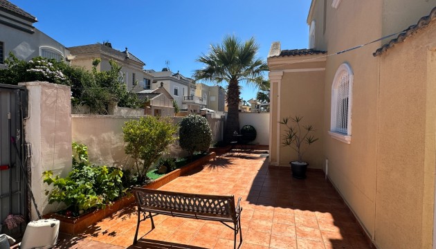 Begagnad - Fristående Villa - Torrevieja - Nueva Torrevieja - Aguas Nuevas