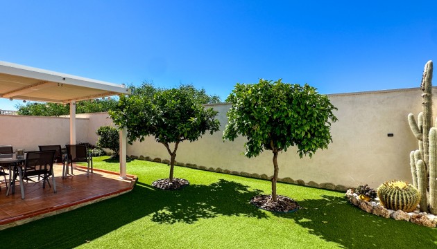 Begagnad - Fristående Villa - Torrevieja - Nueva Torrevieja - Aguas Nuevas