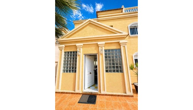 Begagnad - Fristående Villa - Torrevieja - Nueva Torrevieja - Aguas Nuevas