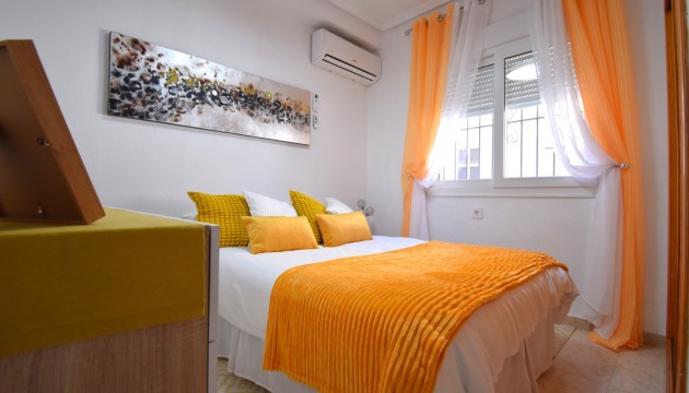 Videresalg - Detached Villa - Orihuela Costa - Playa Flamenca
