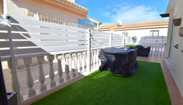 Videresalg - Detached Villa - Orihuela Costa - Playa Flamenca