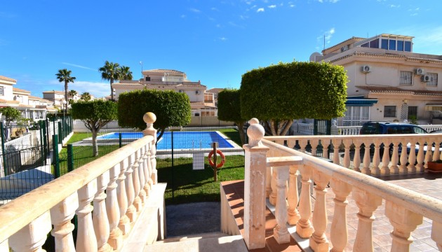 Videresalg - Detached Villa - Orihuela Costa - Playa Flamenca