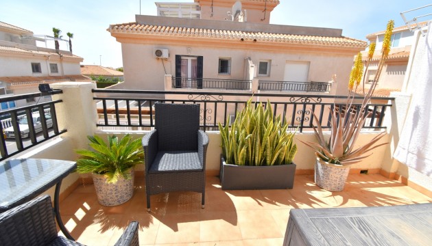 Videresalg - Detached Villa - Orihuela Costa - Playa Flamenca