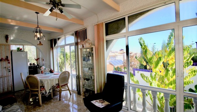 Videresalg - Detached Villa - Orihuela Costa - Villamartín