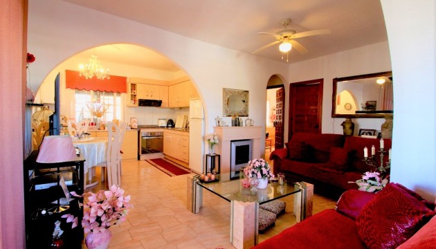 Videresalg - Detached Villa - Orihuela Costa - Villamartín