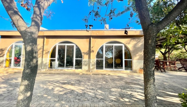 Resale - Country House - Crevillente