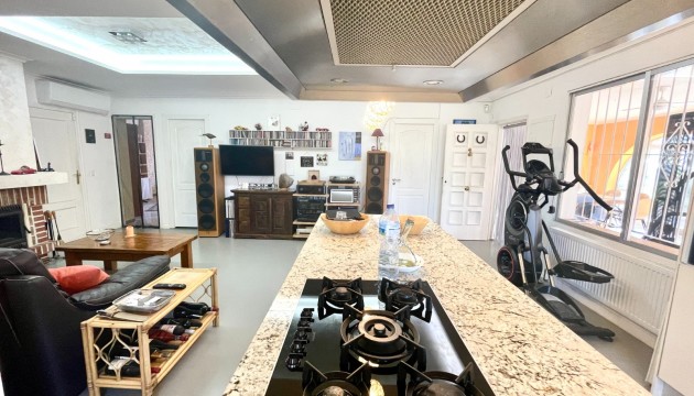 Resale - Country House - Crevillente