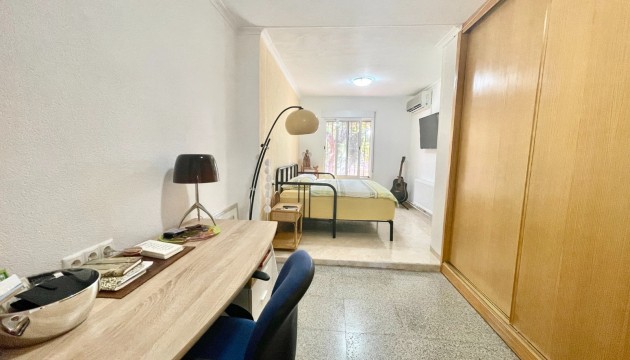 Resale - Country House - Crevillente