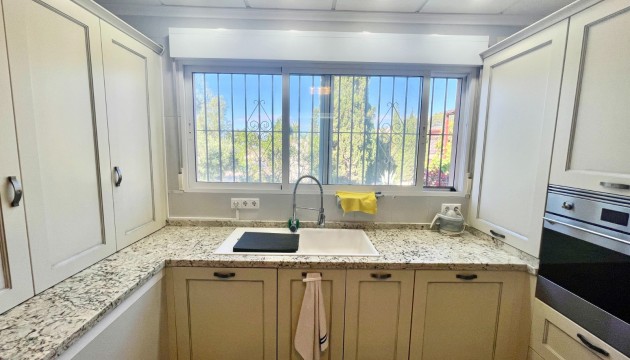Resale - Country House - Crevillente
