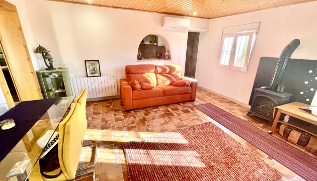 Resale - Country House - Crevillente