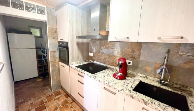 Resale - Country House - Crevillente