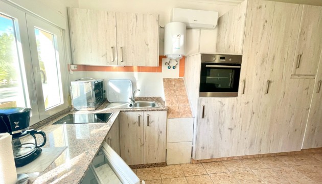 Resale - Country House - Crevillente