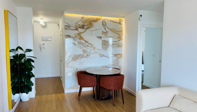 Wiederverkauf - Apartment - Torrevieja - Punta Prima