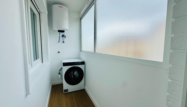 Wiederverkauf - Apartment - Torrevieja - Punta Prima