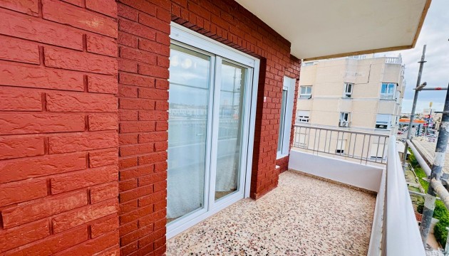 Wiederverkauf - Apartment - Torrevieja - Punta Prima