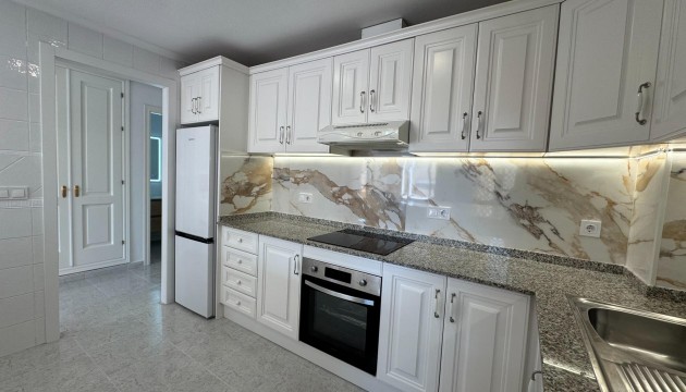 Wiederverkauf - Apartment - Orihuela Costa - Villamartín
