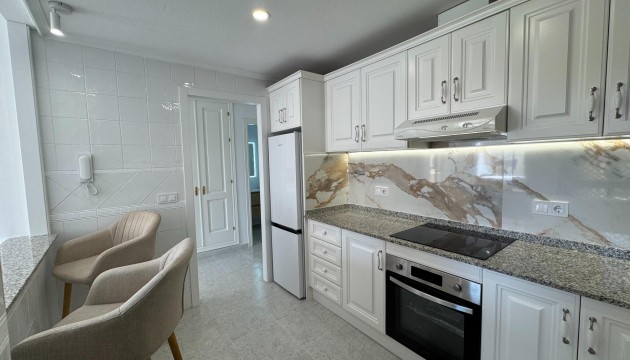Wiederverkauf - Apartment - Orihuela Costa - Villamartín