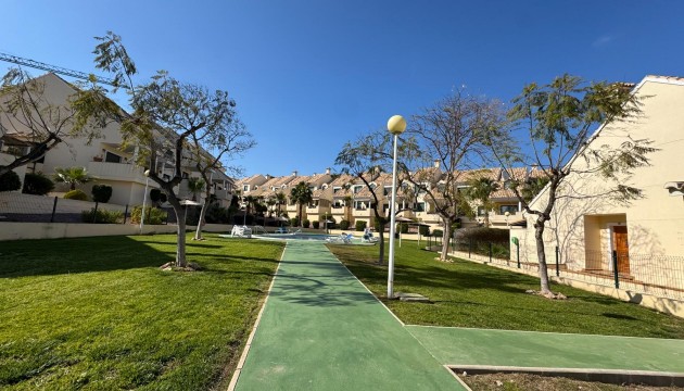 Wiederverkauf - Apartment - Orihuela Costa - Villamartín