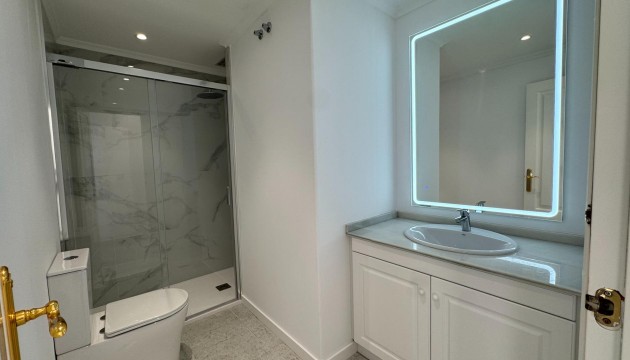 Wiederverkauf - Apartment - Orihuela Costa - Villamartín