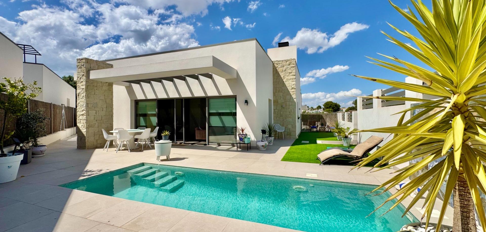 House in Los Balcones - view 1