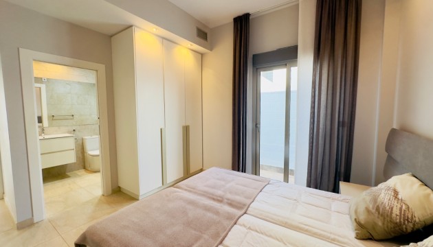 Wiederverkauf - Detached Villa - Orihuela Costa - Los Dolses