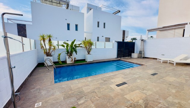 Wiederverkauf - Detached Villa - Orihuela Costa - Los Dolses