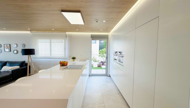 Wiederverkauf - Detached Villa - Orihuela Costa - Campoamor
