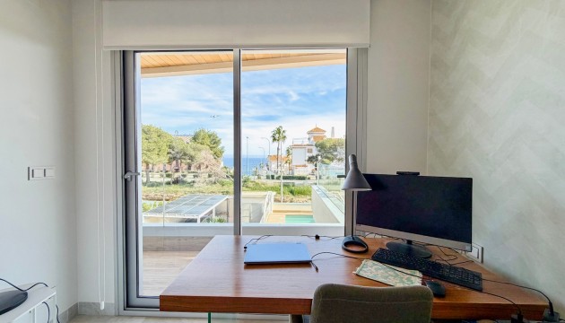 Wiederverkauf - Detached Villa - Orihuela Costa - Campoamor
