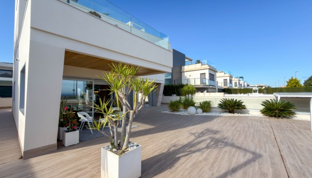 Wiederverkauf - Detached Villa - Orihuela Costa - Campoamor