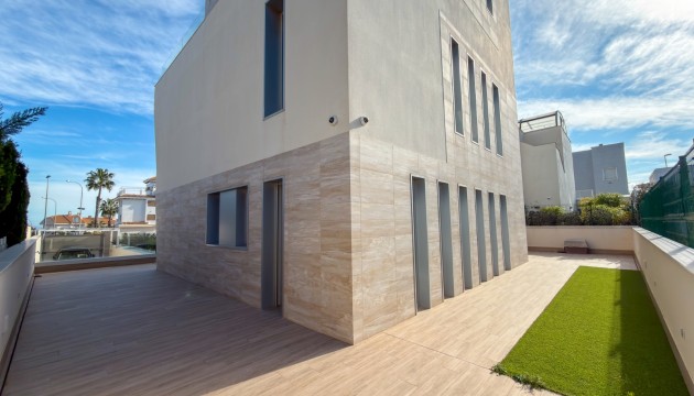 Wiederverkauf - Detached Villa - Orihuela Costa - Campoamor