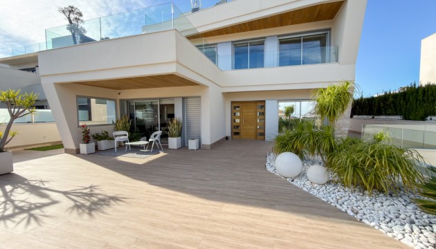 Wiederverkauf - Detached Villa - Orihuela Costa - Campoamor