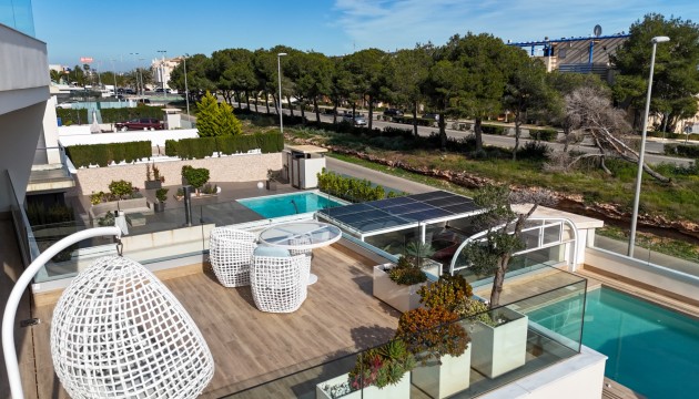 Wiederverkauf - Detached Villa - Orihuela Costa - Campoamor