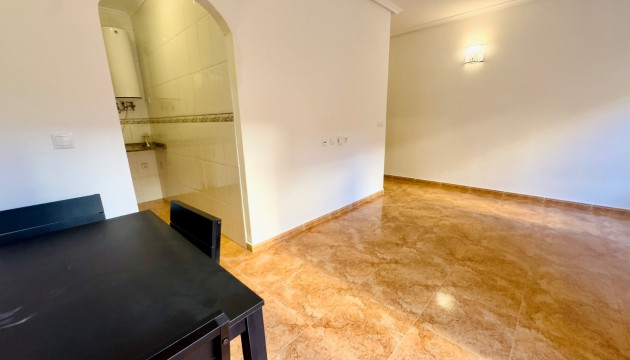 Odsprzedaż - Apartment - Torrevieja