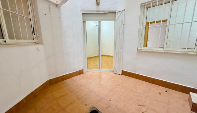 Odsprzedaż - Apartment - Torrevieja