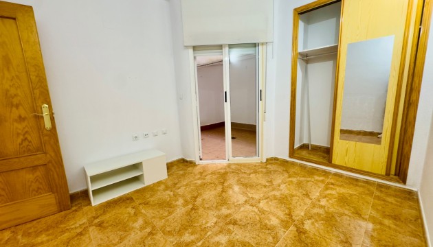 Odsprzedaż - Apartment - Torrevieja