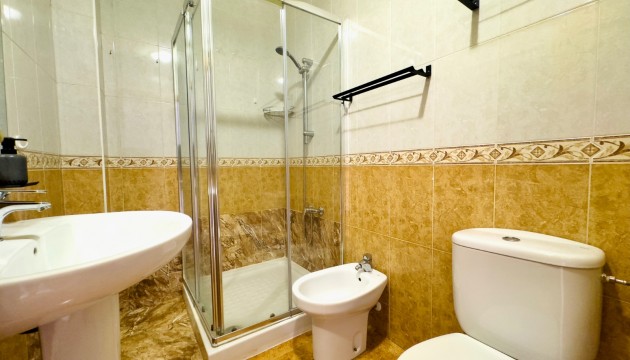 Odsprzedaż - Apartment - Torrevieja