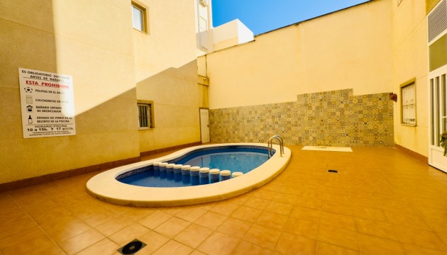 Odsprzedaż - Apartment - Torrevieja